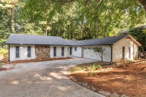 9570 Hillside Dr, Roswell, GA, 30076-2856 | Card Image