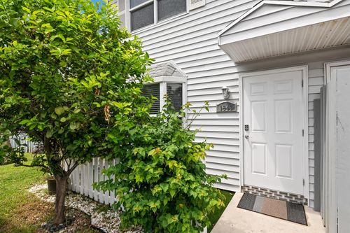 1843 Ne 15th Avenue, Fort Lauderdale, FL, 33305 | Card Image