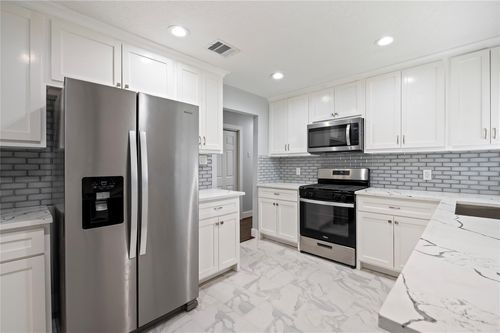 612 Alta Vista Drive, Pasadena, TX, 77502 | Card Image