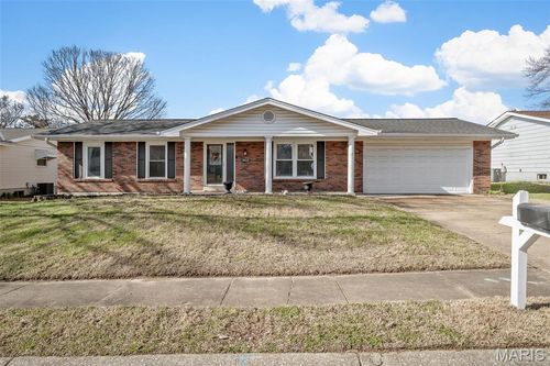 3005 Headland Dr, Saint Charles, MO, 63301-0739 | Card Image