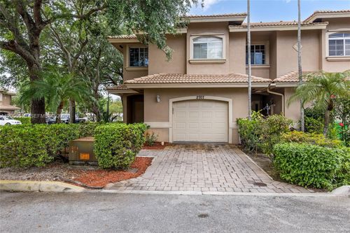 2707 Nw 80th Ave, Sunrise, FL, 33322-2415 | Card Image