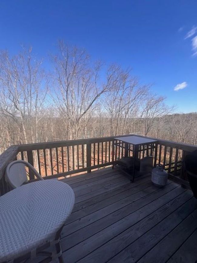 1935 Manor Pointe Dr, Condo with 3 bedrooms, 3 bathrooms and null parking in Cumming GA | Image 52
