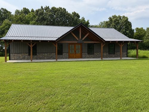 740 N Brace Rd, Summertown, TN, 38483-7123 | Card Image