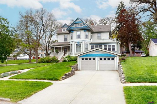 202 E Thomas Street, Avoca, IA, 51521 | Card Image