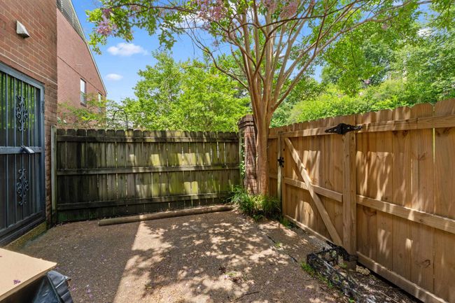 APT-3 - 5686 Quince Rd, Condo with 2 bedrooms, 2 bathrooms and null parking in Memphis TN | Image 17