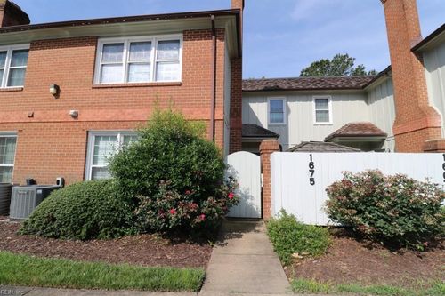 1675 Ocean Bay Dr, Virginia Beach, VA, 23454-6809 | Card Image