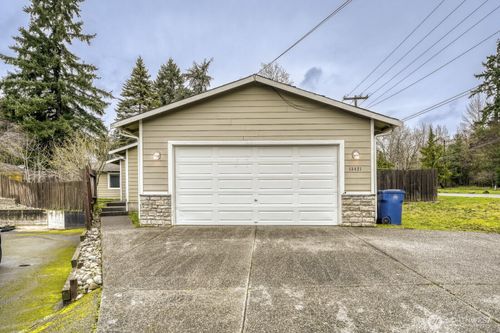 13421 Des Moines Memorial Dr S, Burien, WA, 98168-2865 | Card Image
