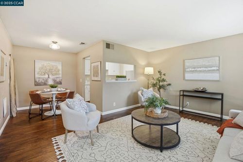 b-1045 Mohr Ln, Concord, CA, 94518-3883 | Card Image