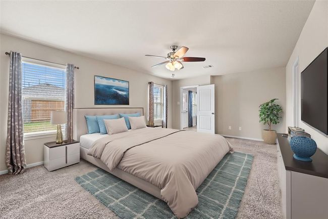 How perfect is this primary space? Spacious and bathed in natural light, promising pure relaxation. | Image 13