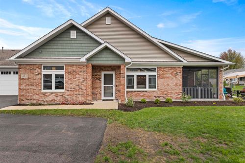 433 Stearn Dr, Genoa, IL, 60135-1454 | Card Image
