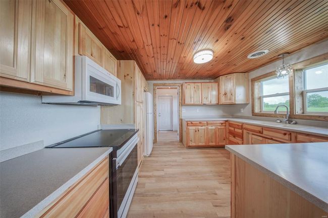 18798 Highway 32, House other with 3 bedrooms, 2 bathrooms and null parking in Licking MO | Image 6