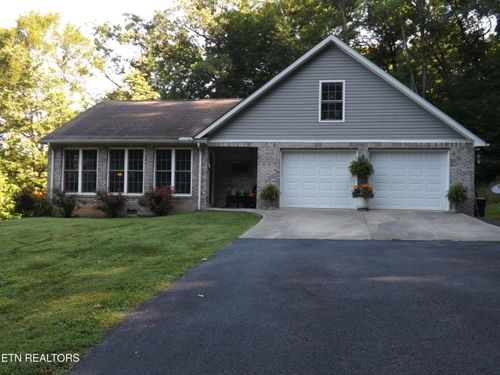 440 Sams Mtn, Middlesboro, KY, 40965-8884 | Card Image