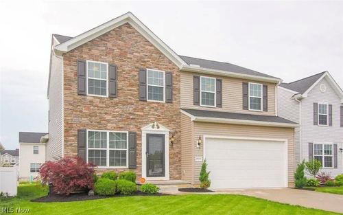 37571 Tail Feather Dr, North Ridgeville, OH, 44039-5823 | Card Image