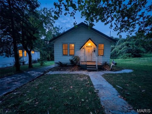 423 Fork Dr, Saint Louis, MO, 63137-3643 | Card Image