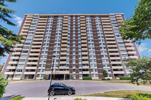 211-66 Falby Crt, Ajax, ON, L1S3L2 | Card Image