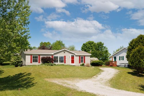10810 S Orchard Way, Traverse City, MI, 49684-7654 | Card Image