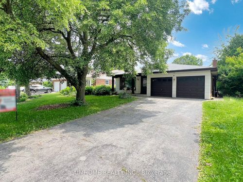 lower-l-51 Royal Orchard Blvd, Thornhill, ON, L3T3C7 | Card Image