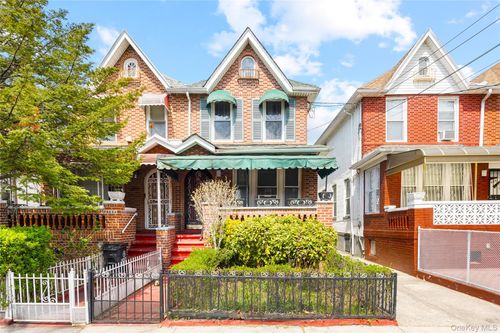 1003 Lenox Road, New York, NY, 11212 | Card Image