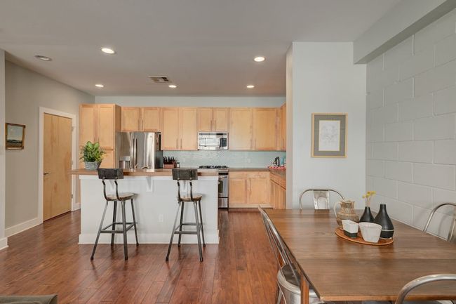 APT-2 - 2608 E 6 Th St, Condo with 2 bedrooms, 3 bathrooms and null parking in Austin TX | Image 12