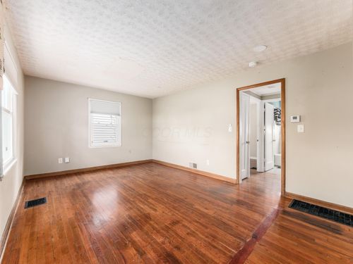 1167 Duxberry Ave, Columbus, OH, 43211-2119 | Card Image