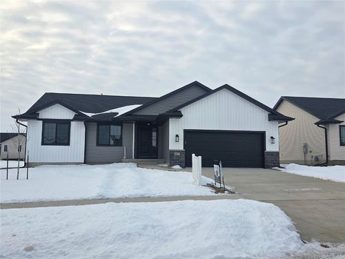 6177 Glenwood Dr, Marion, IA, 52302-8009 | Card Image