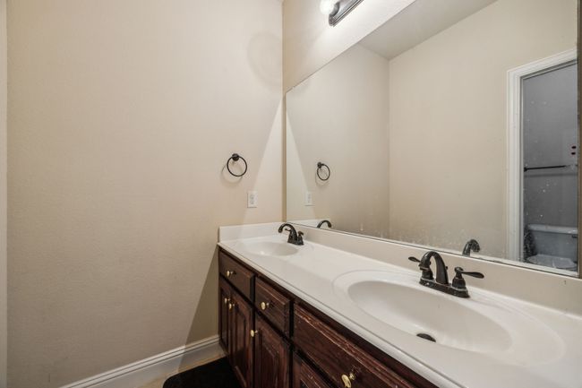 5005 Dominion Blvd, House other with 4 bedrooms, 3 bathrooms and null parking in Irving TX | Image 24