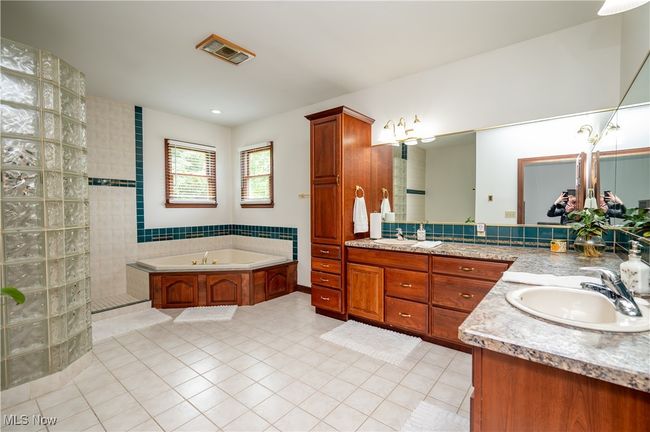 6904 Ruby Court, House other with 4 bedrooms, 4 bathrooms and null parking in Austintown OH | Image 17