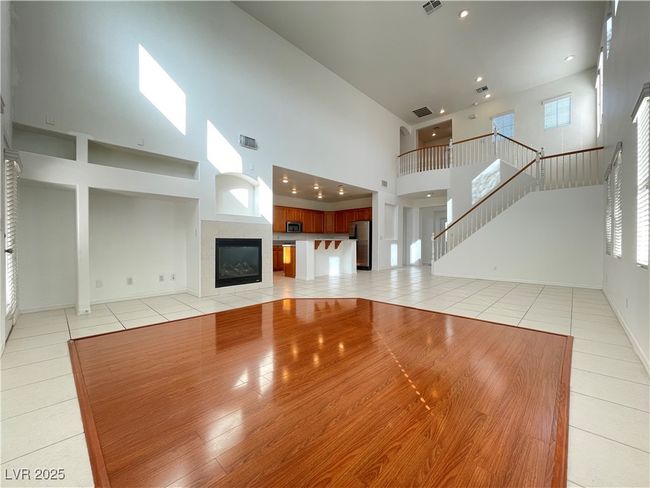 1581 Boundary Peak Way, House other with 5 bedrooms, 3 bathrooms and null parking in Las Vegas NV | Image 11
