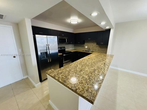 307-2500 Parkview Dr, Hallandale Beach, FL, 33009-2805 | Card Image