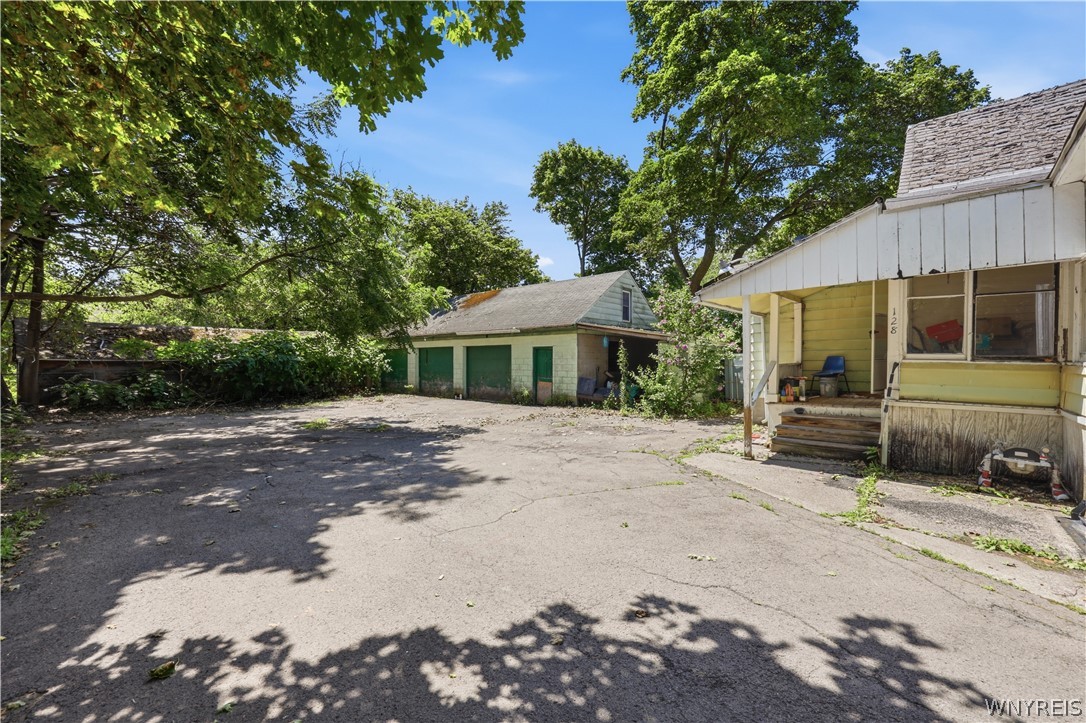 Residential in Lockport City 4