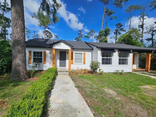 2105 N Troup St, Valdosta, GA, 31602-1909 | Card Image