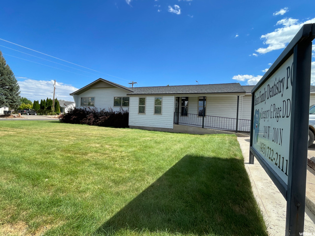 200 , Roosevelt, UT 84066