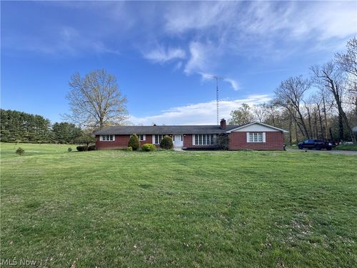 8615 Eberhart Rd Ne, Dover, OH, 44622-7629 | Card Image