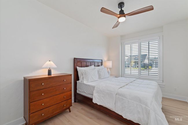6009 W Riva Capri St, House other with 3 bedrooms, 2 bathrooms and 2 parking in Meridian ID | Image 22