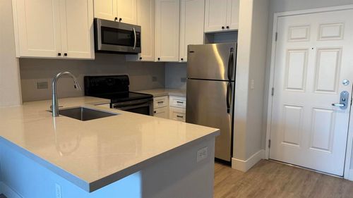 331-1642 7th Ave, San Diego, CA, 92101-2755 | Card Image