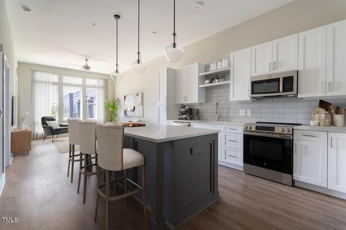 a1-255 E Chatham St, Cary, NC, 27511-3427 | Card Image