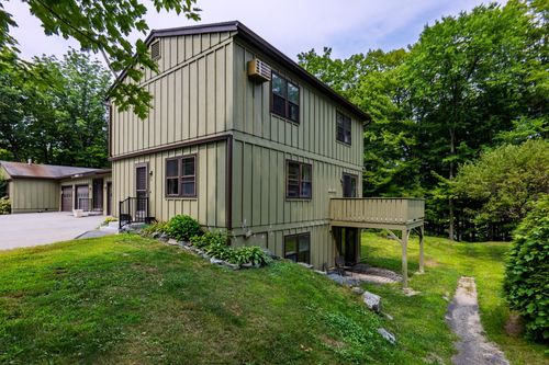 55-25 Pleasant St, West Lebanon, NH, 03784-1450 | Card Image
