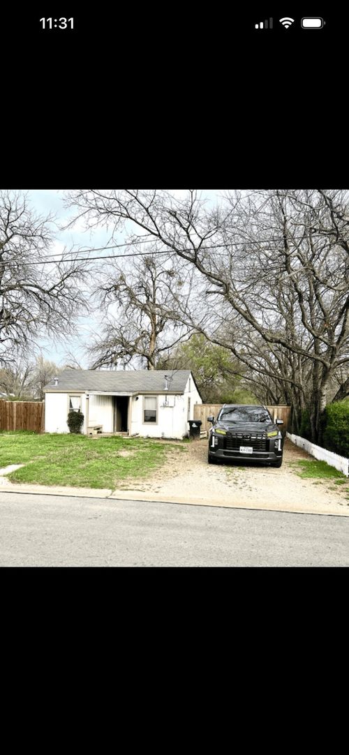605 S Bradshaw St, Denton, TX, 76205-6211 | Card Image