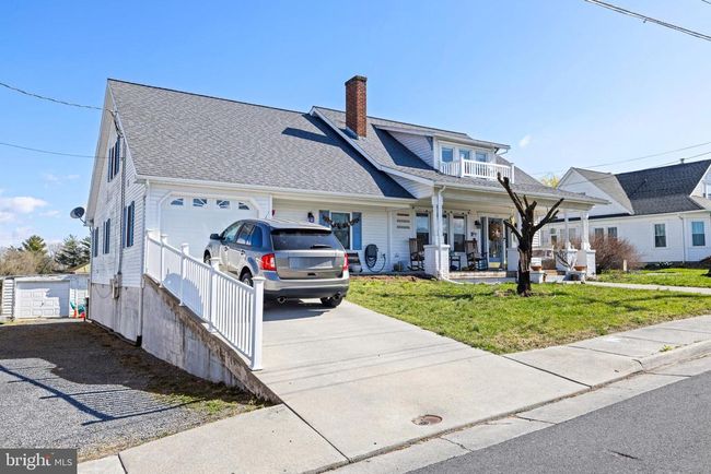 133 Mason St, House other with 6 bedrooms, 4 bathrooms and null parking in BROADWAY VA | Image 4