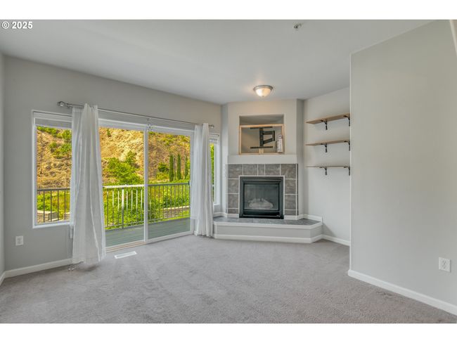 UNIT-103 - 8800 Sw 147 Th Ter, Condo with 2 bedrooms, 3 bathrooms and 2 parking in Beaverton OR | Image 7