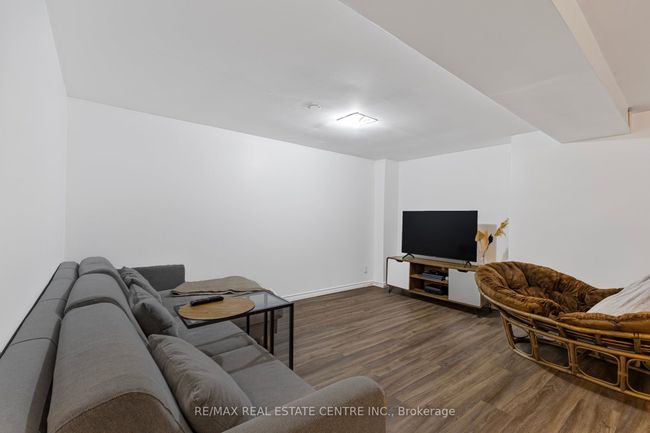 6 - 4 Cedar Dr, Condo with 4 bedrooms, 1 bathrooms and 2 parking in Orangeville ON | Image 27