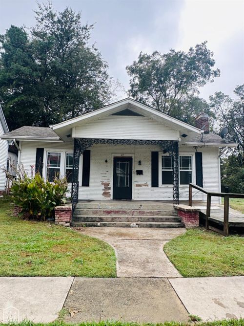 617 Hazel St, Newport, AR, 72112-3831 | Card Image