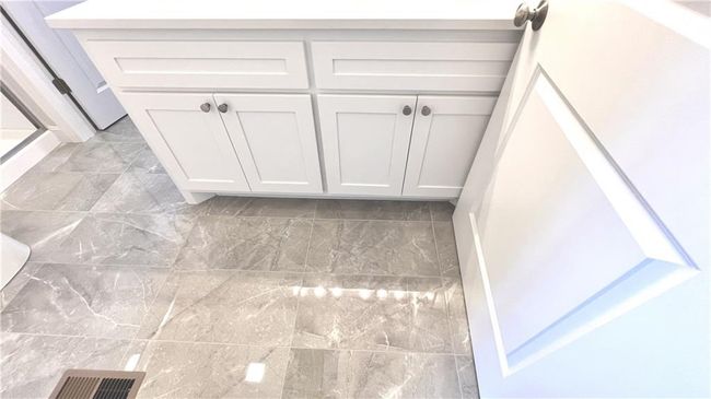 Detailed view of beautiful tiled floor | Image 11