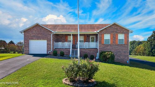 664 Keene Cir, Dandridge, TN, 37725-6191 | Card Image