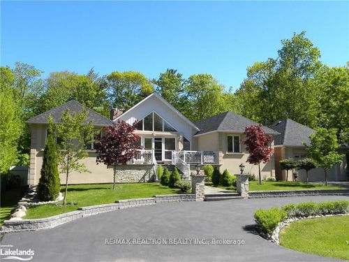 43 Staglir Dr, Tiny, ON, L9M0H2 | Card Image