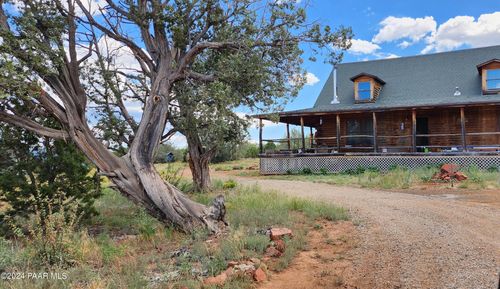 3722 S Cattle Drive Rd, Ash Fork, AZ, 86320 | Card Image