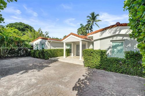 4726 Alton Rd, Miami Beach, FL, 33140-2809 | Card Image