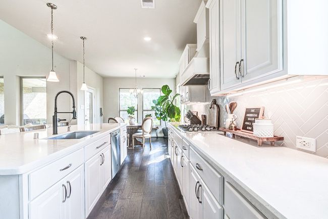 613 E Fork, House other with 4 bedrooms, 3 bathrooms and 5 parking in Webster TX | Image 11
