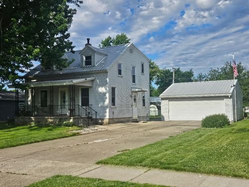704 8th Avenue, Belle Plaine, IA, 52208 | Card Image