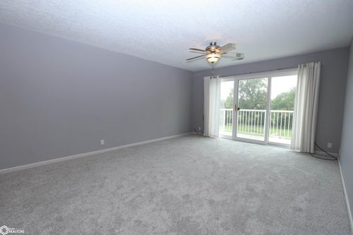 207-514 E Olive St, Marshalltown, IA, 50158-4110 | Card Image